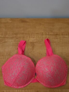 Victoria's Secret Very Sexy Push Up Bright Pink Lace Bra